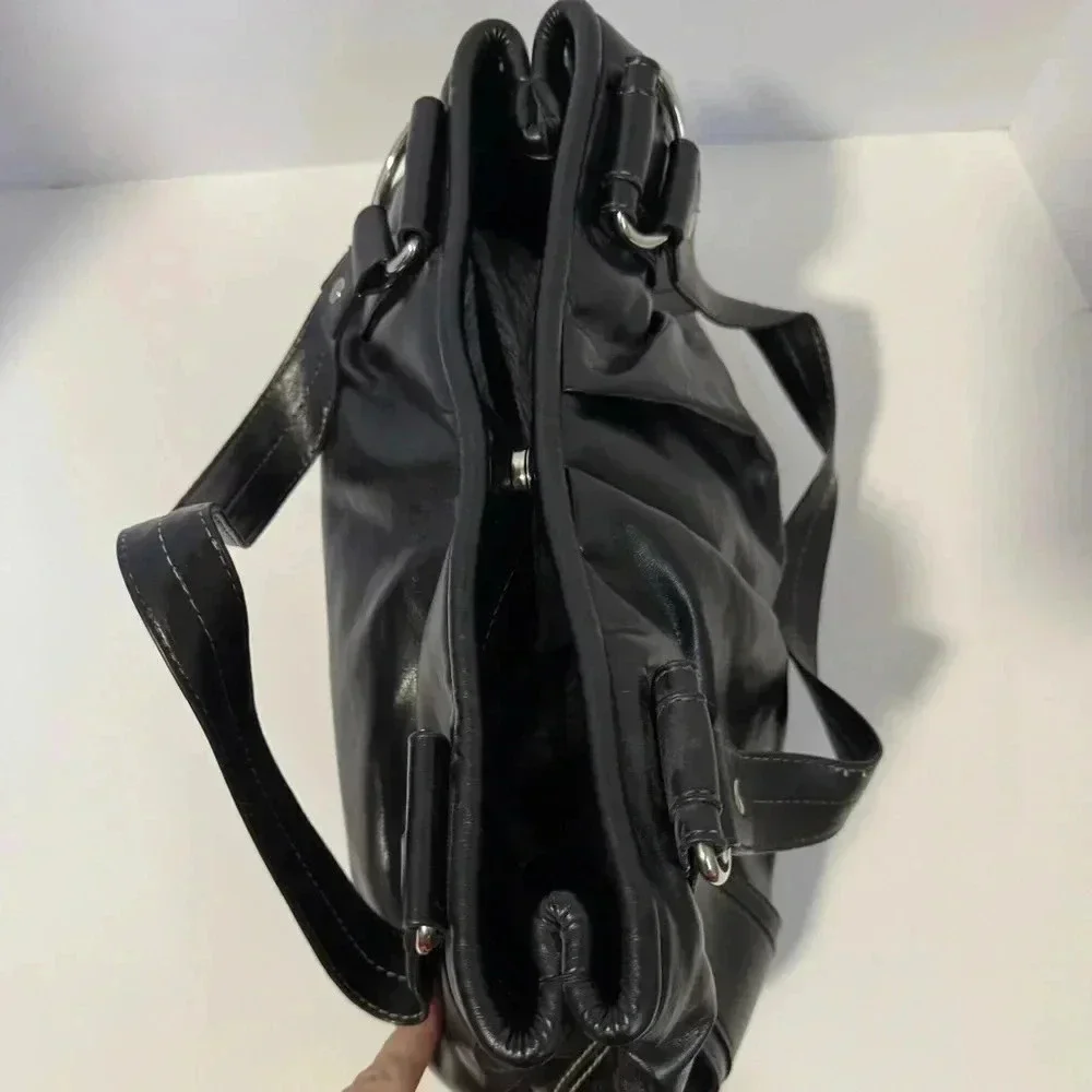 Nine  and Co  black leathe purse